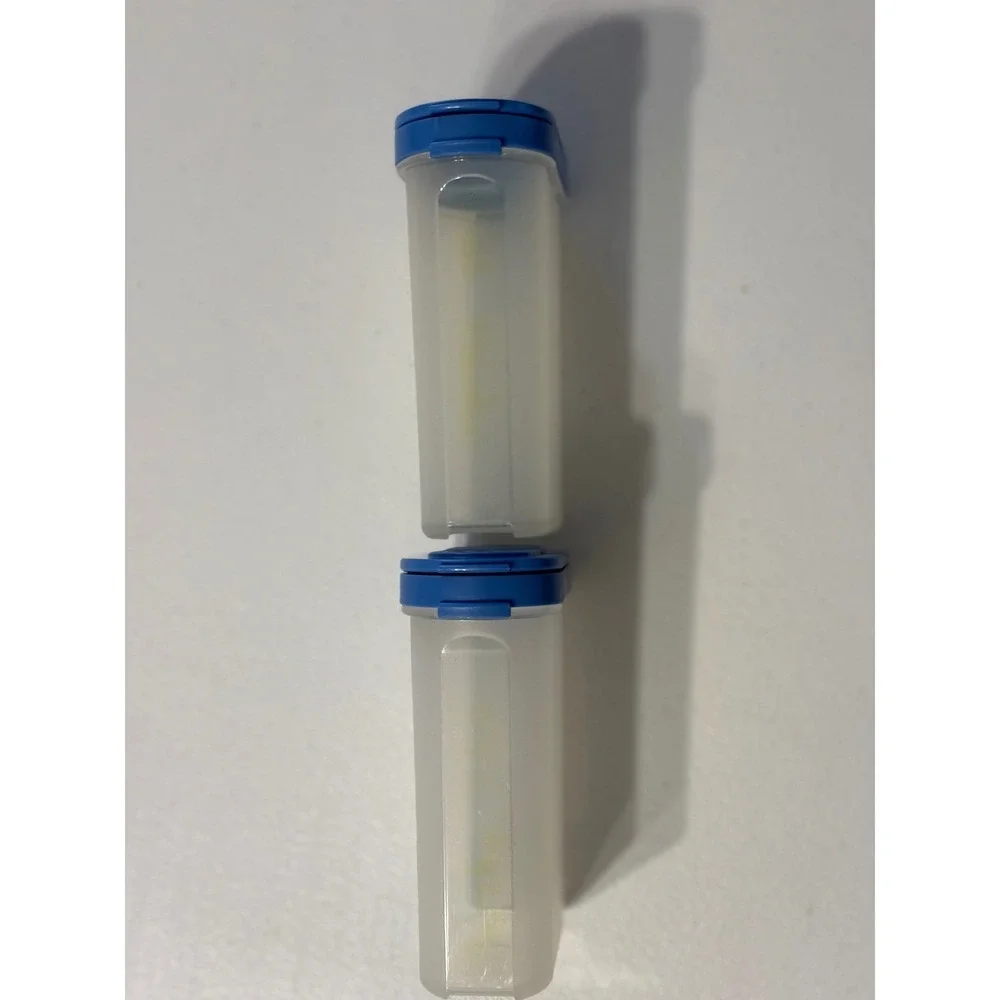 2 Tupperware Spice Shakers Blue Lid Frosted Clear Plastic Made in‎ USA Preowned